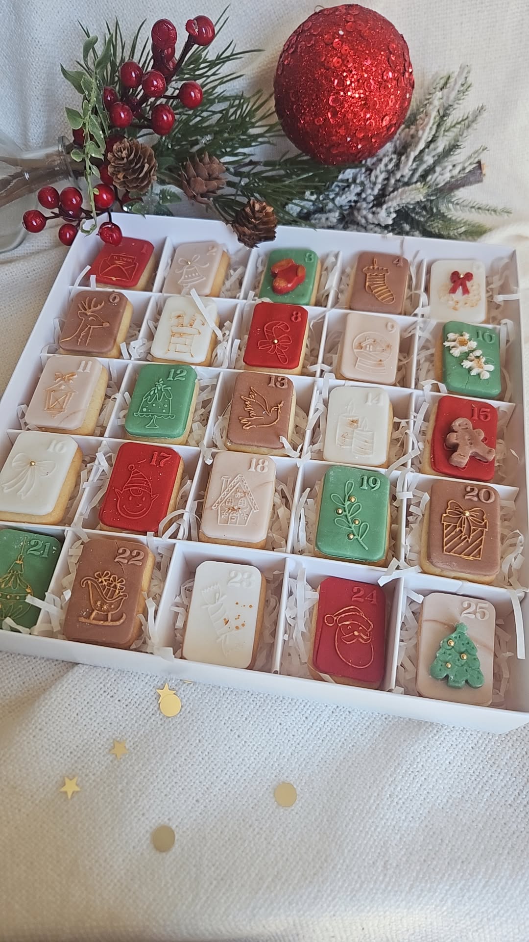 Luxury Christmas Advent Calendar Biscuit Box | Edible Holiday Countdown | 25 Mini Hand Iced Cookies