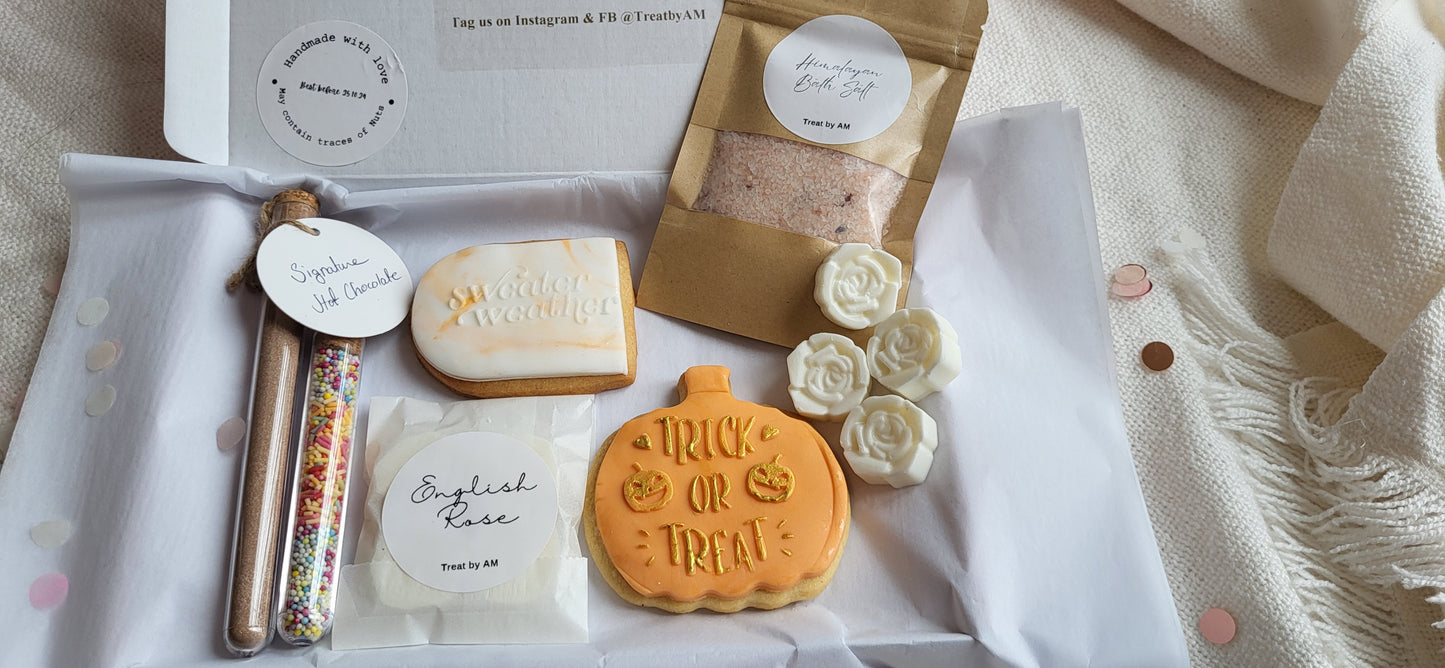 The Autumn Hygge Letterbox Hamper| A Hug in a Box - Autumn Edition