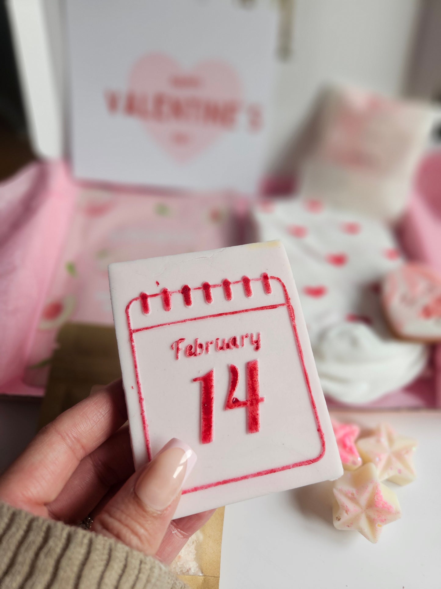 Valentine Gift| Valentine Socks | Valentine Gift Hamper| Pamper Hamper| Selfcare Box| Gift for Her| Hug in a Box