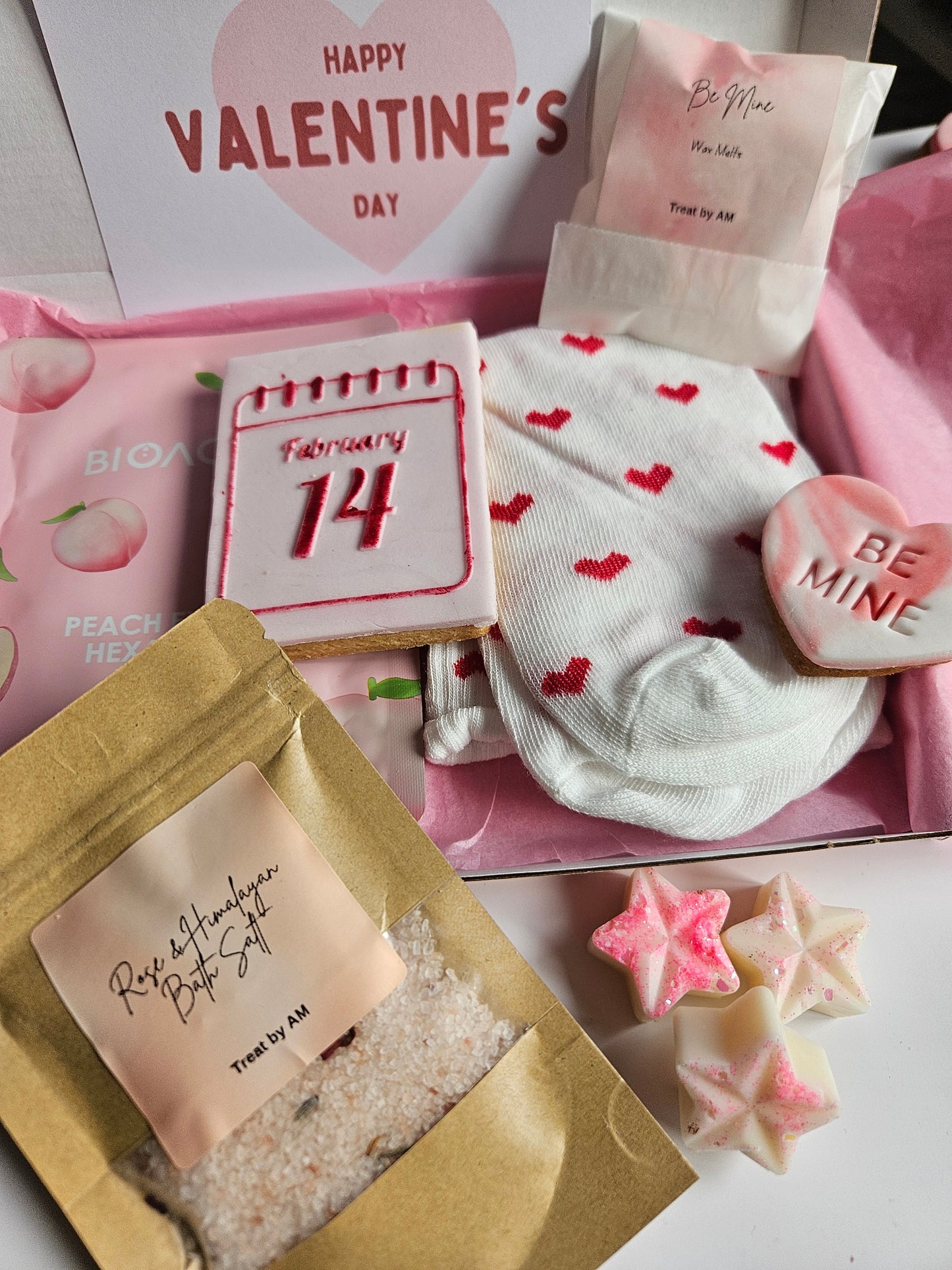 Valentine Gift| Valentine Socks | Valentine Gift Hamper| Pamper Hamper| Selfcare Box| Gift for Her| Hug in a Box