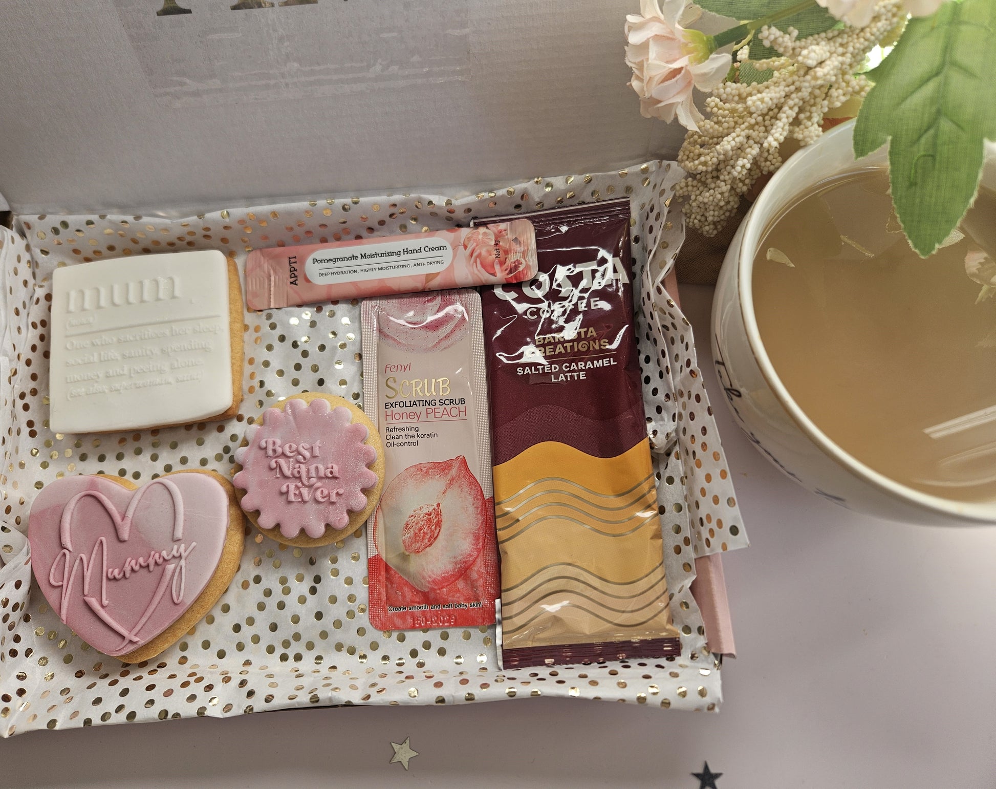 Gift Hamper| Treat for Mum - A & M