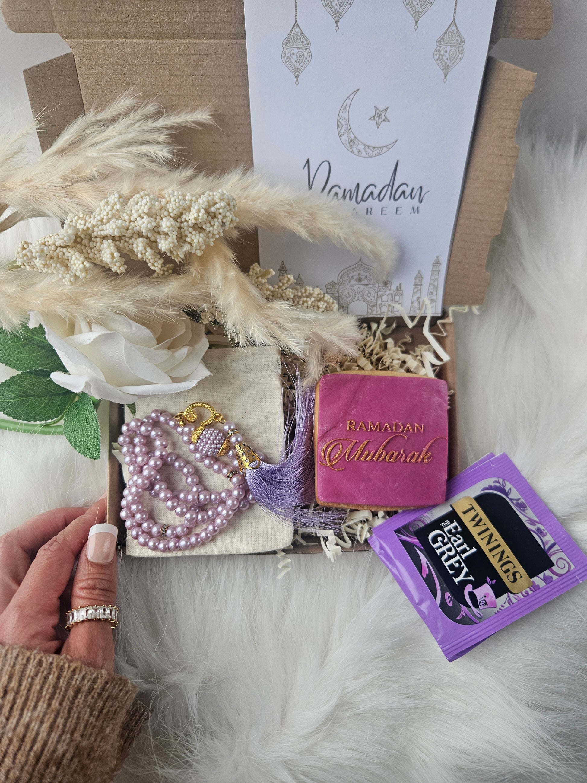 Ramadan Mubarak Gift Box | Islamic Gift for Her - A & M