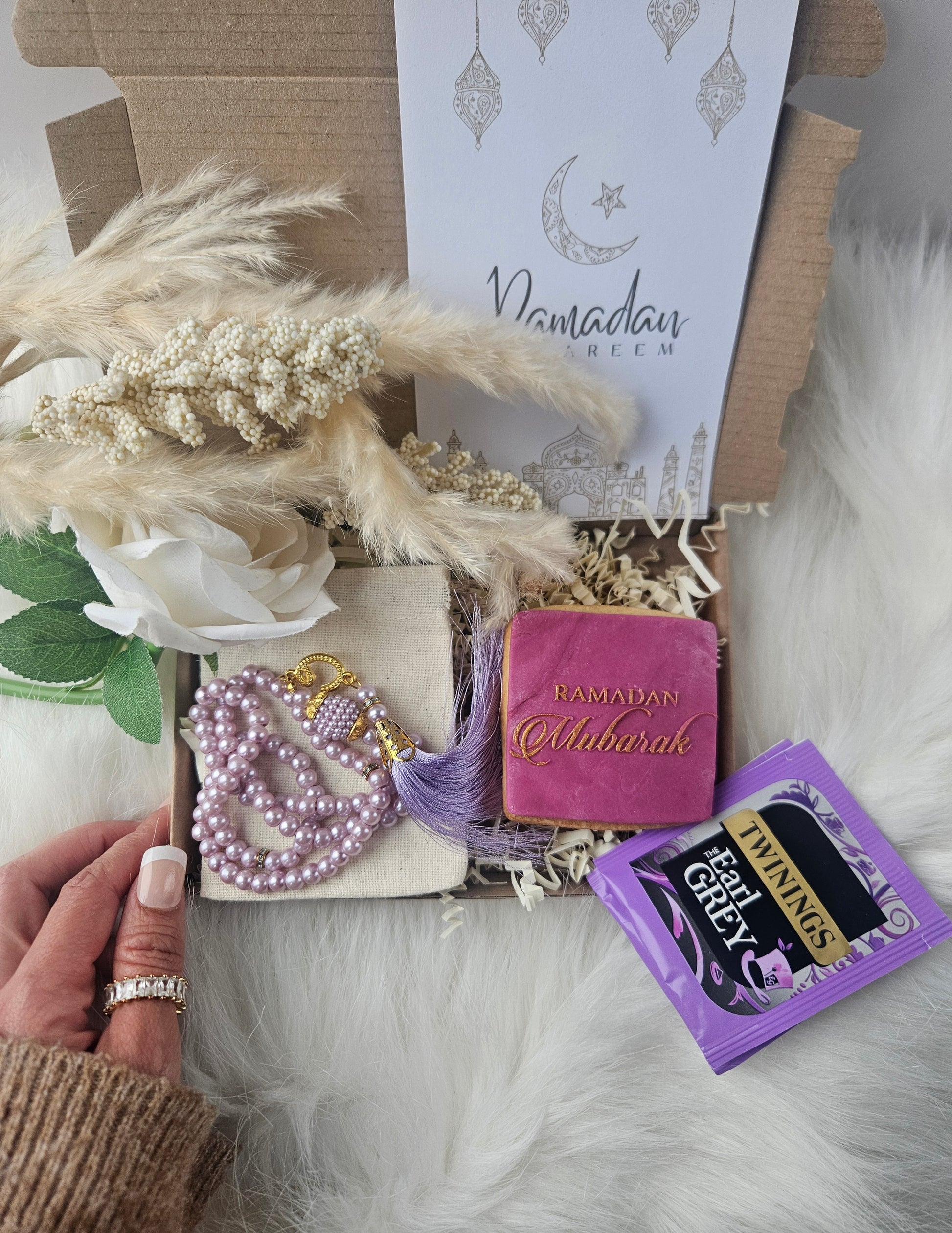 Ramadan Mubarak Gift Box | Islamic Gift for Her - A & M