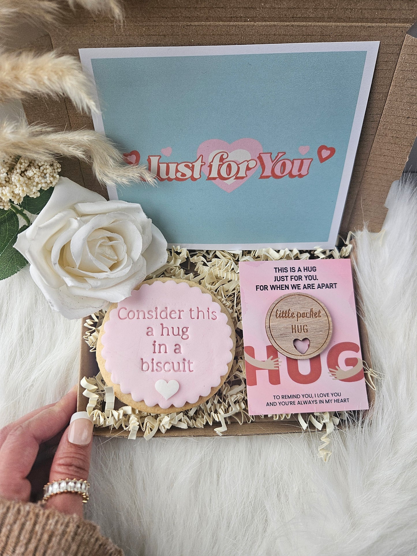 Hug in a Box Gift – Thinking of You Letterbox Gift - A & M