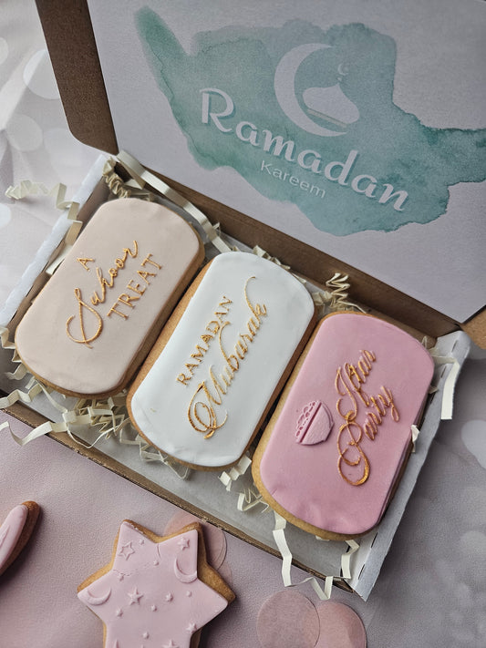 Luxury Ramadan Mubarak Cookie Gift Box | Hand Iced Sugar Cookies - A & M