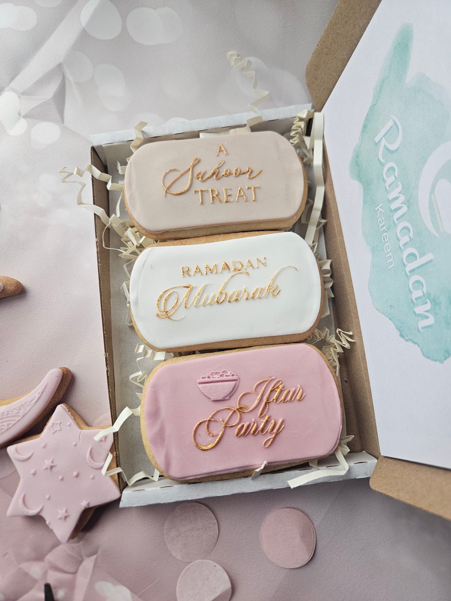 Luxury Ramadan Mubarak Cookie Gift Box | Hand Iced Sugar Cookies - A & M