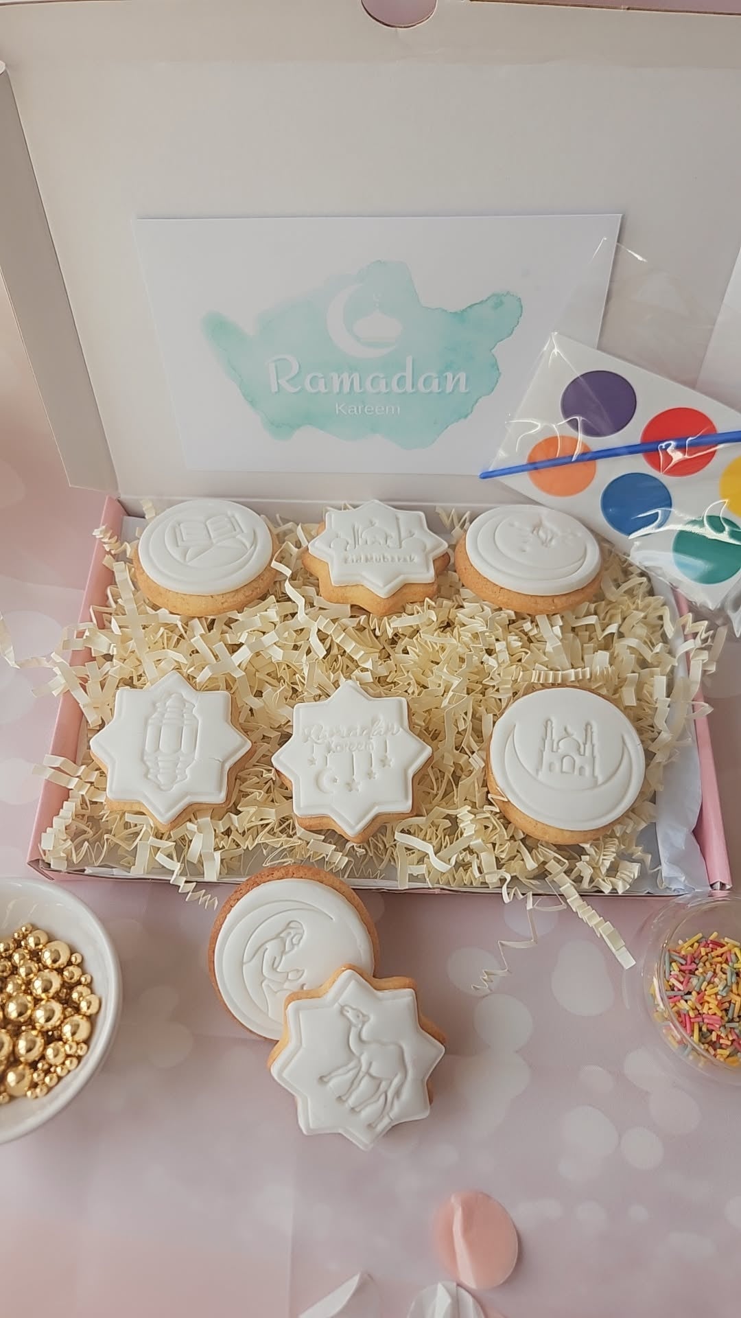 Ramadan Kareem Paint Your Own Cookie Kit - A & M